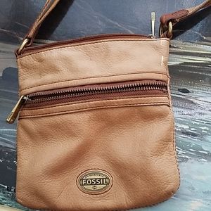 Fossil Leather Crossbody Handbag! CLEAN!